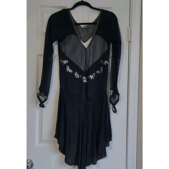 Black Sequence Large Ladies Dance Figure Competition Skating Dress - Picture 2 of 8